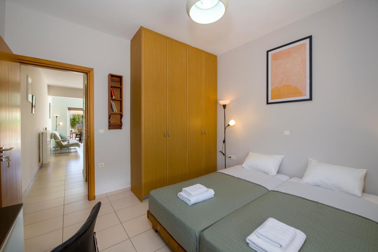 Peris House * Souda